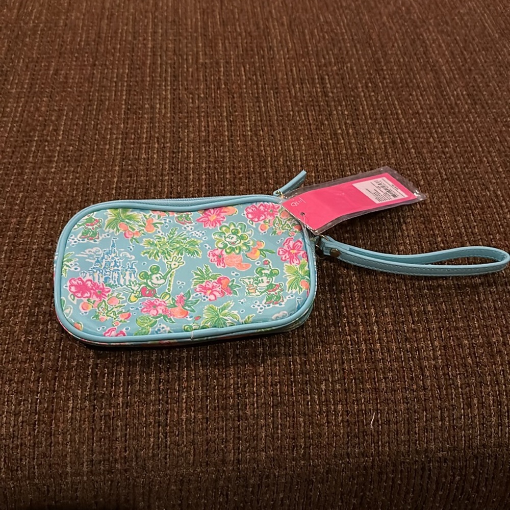 DISNEY x LILLY PULITZER Wristlet Bag Lilly Loves Disney - Picture 6 of 12